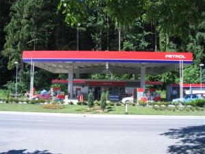 Bencinski servis Petrol Ljubno