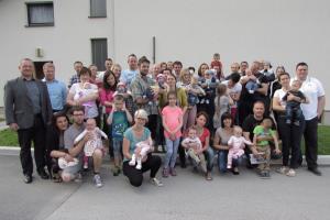 Župan sprejel in obdaril novorojence in njihove starše